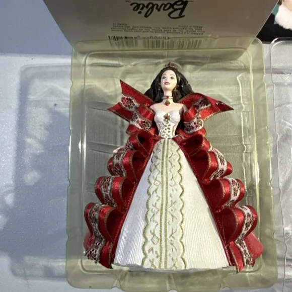 1997 Hallmark Keepsake Ornament Holiday BARBIE Collector's Series Christmas - Picture 4 of 6